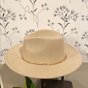 Elegant Tan Fedora with Gold Chain Accent